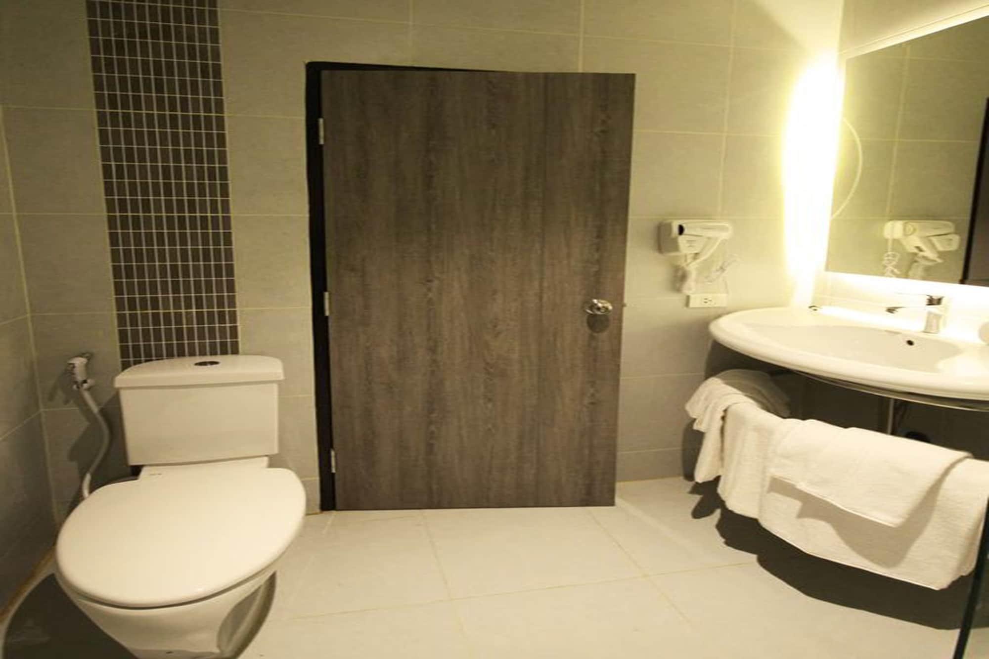 Rooms Republic Hotel Ao Nang Beach Bagian luar foto