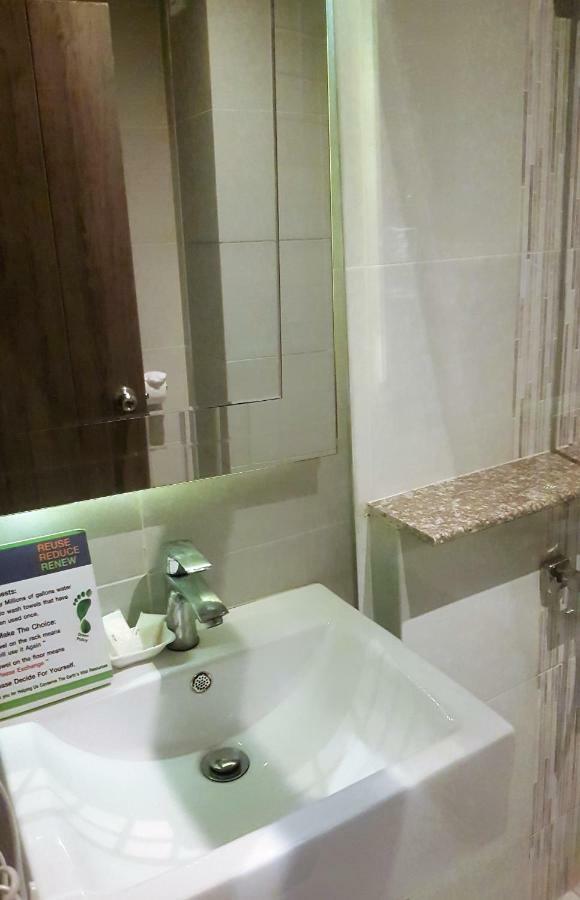 Rooms Republic Hotel Ao Nang Beach Bagian luar foto