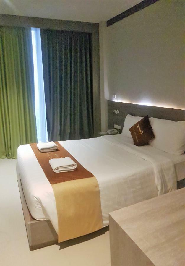 Rooms Republic Hotel Ao Nang Beach Bagian luar foto